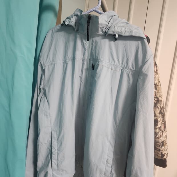 네셔널 경량 후드 바람막이