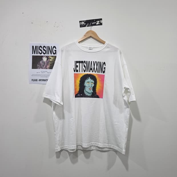 JETT VALENTINE 룩스매싱밈 반팔 XL