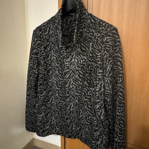 애니멀 프린트 패턴 라이더 쟈켓