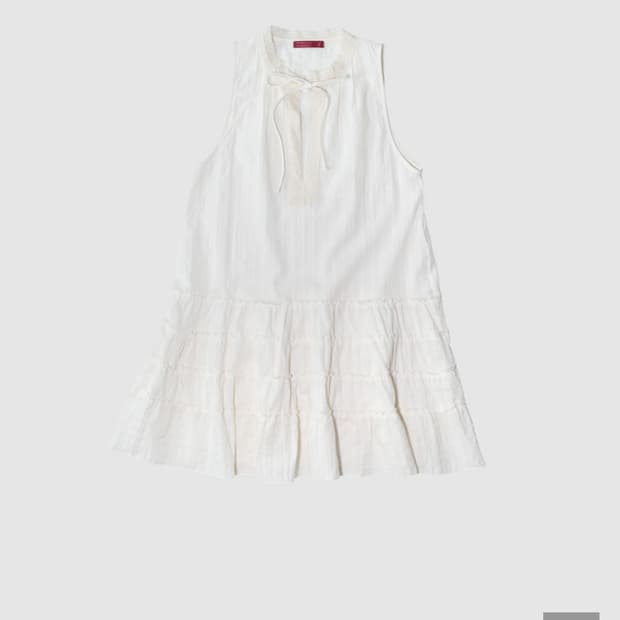 인앵양인하모니 Ruffled dress, ivory