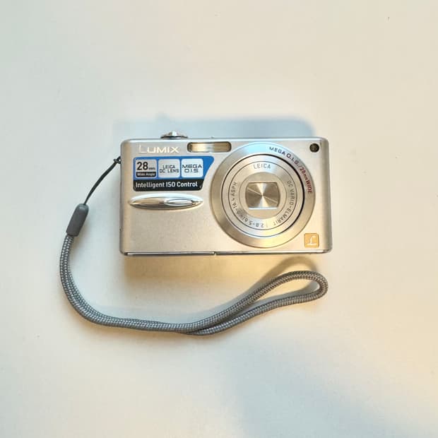 파나소닉 루믹스 DMC-FX33 실버