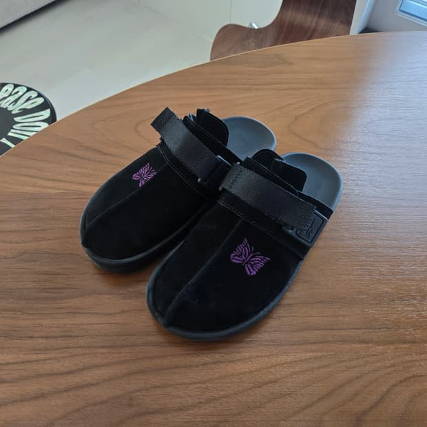 니들스 x 리복 비트닉 240사이즈