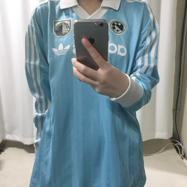 아디다스 하늘 카라 롱슬리브 유니폼