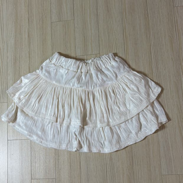 (실착1회) 크림 프릴 미니스커트