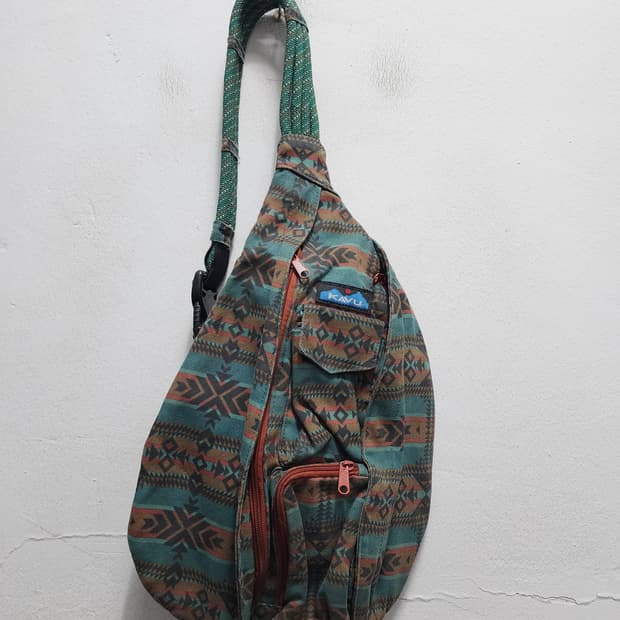 카부 KAVU 나바호패턴 로프 백