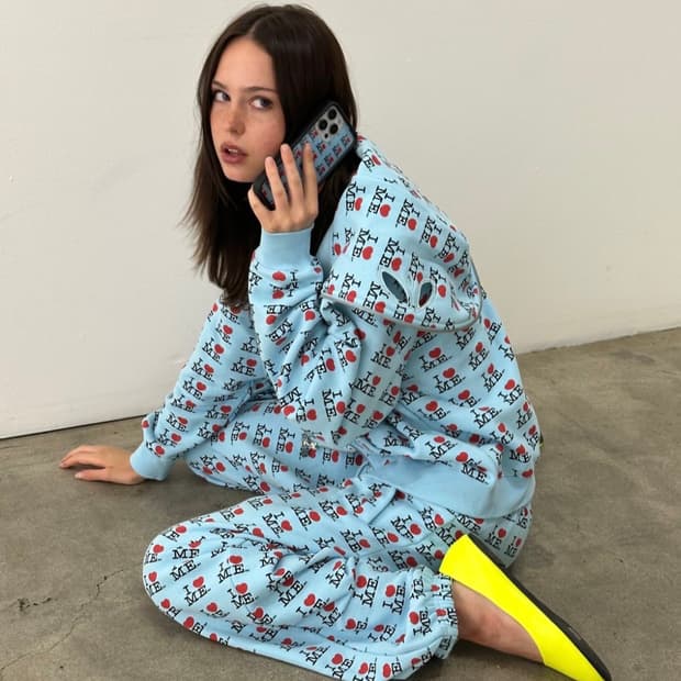 애슐리윌리엄스 I HEART ME BUTTERFLY HOODIE BLUE