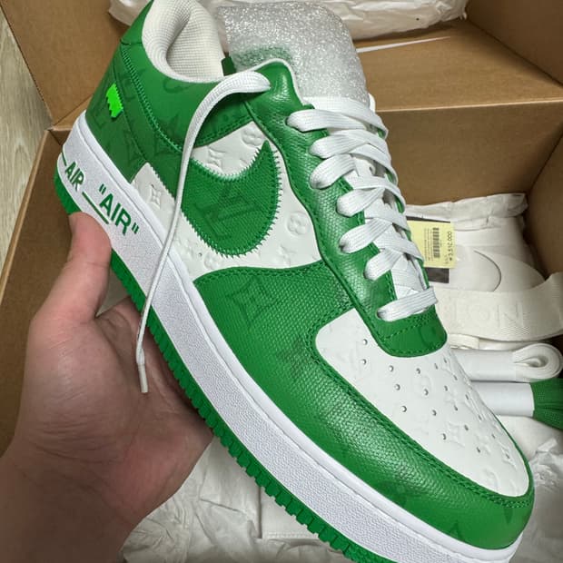 [US10] 루이비통 x 나이키 에어포스 화이트 짐 그린