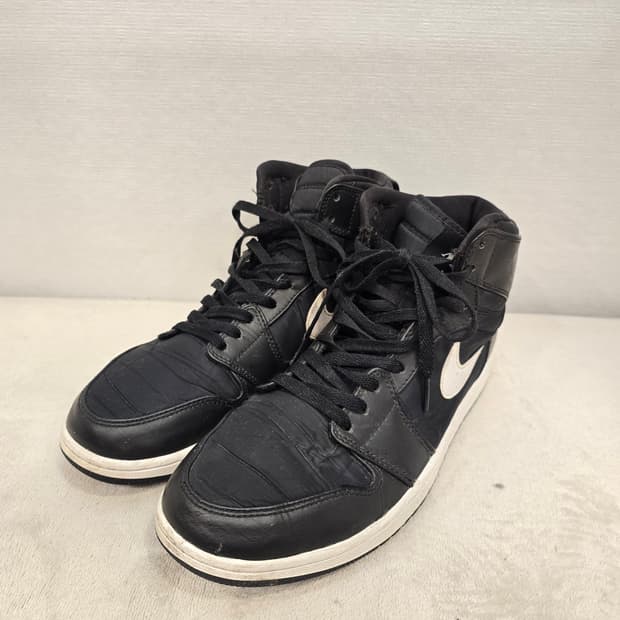 나이키 에어 조던 1 하이 블랙/화이트 285mm