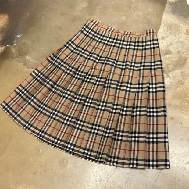 버버리 노바체크 울 미디 스커트