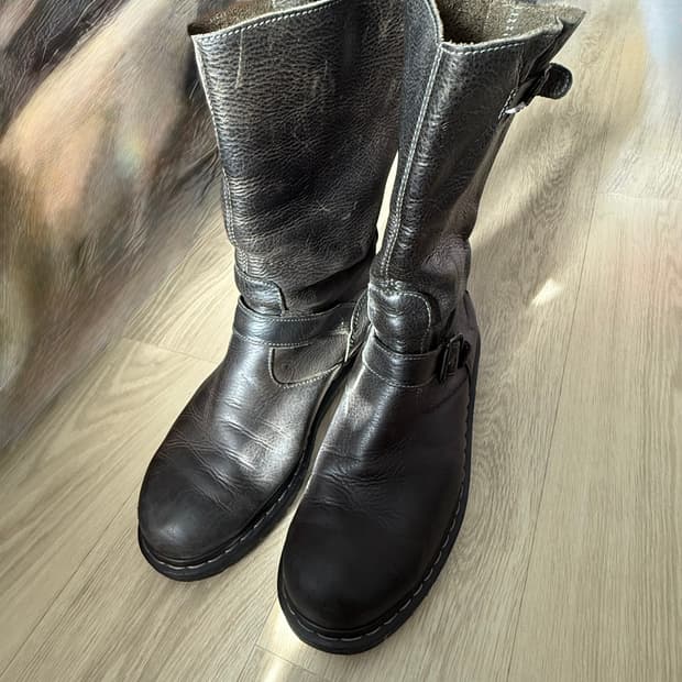 닥터마틴 엔지니어부츠 270