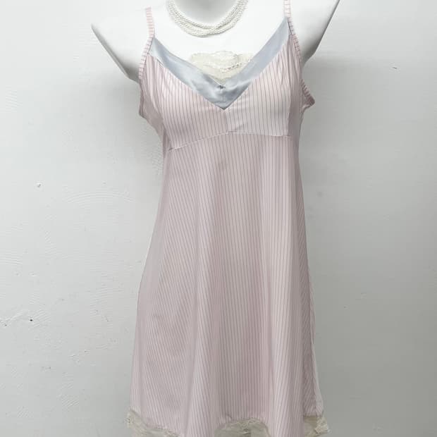 핑크페어리 코지 스트라이프 레이스 슬립