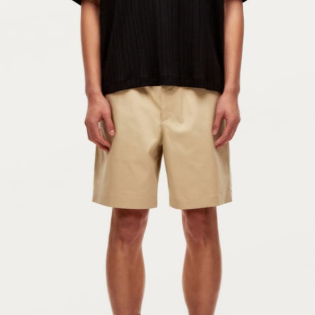 솔리드옴므 베이지 자수 로고 쇼츠