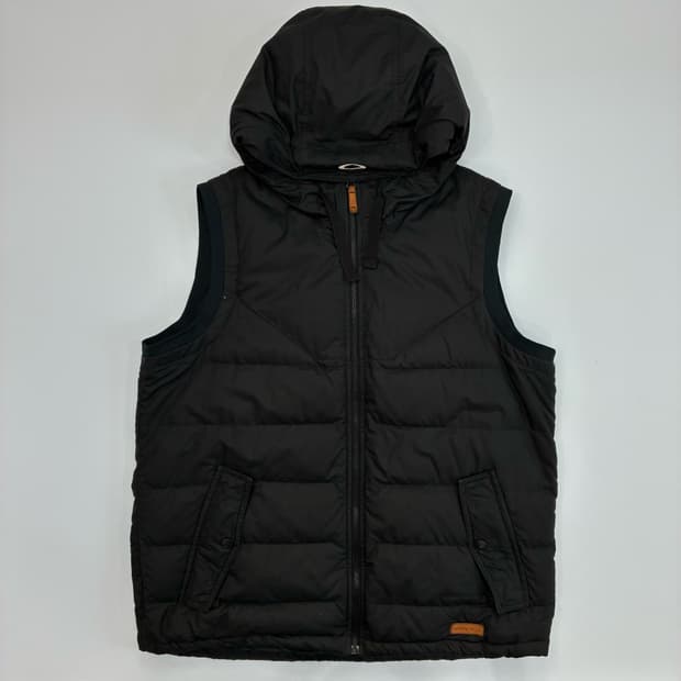 Oakley  오클리 고프코어 경량 다운 후드 푸퍼 베스트 