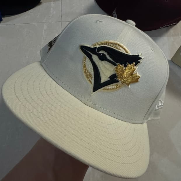 뉴에라 토론토 블루제이스 핏 5/8 캡 미시착 처분 