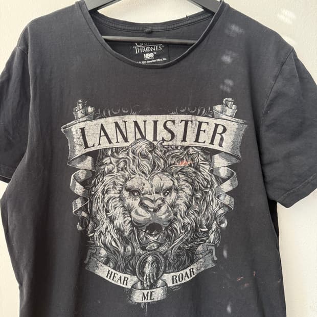 왕좌의 게임 2013 라니스터 라이언 티 L