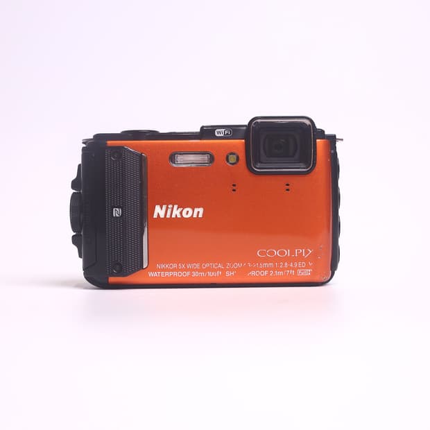 니콘 쿨픽스 AW 130 오렌지  ​(하자 있음, 이체 시 할인)