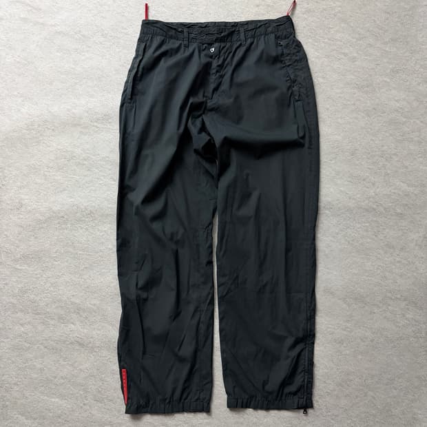 프라다 스포츠 레드라벨 나일론팬츠