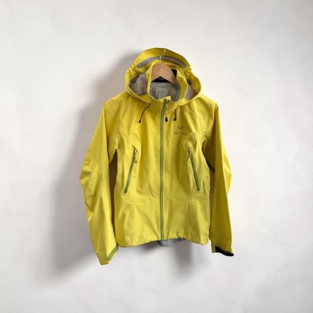 S/ 아크테릭스 베타 AR 고어텍스 쉘 자켓