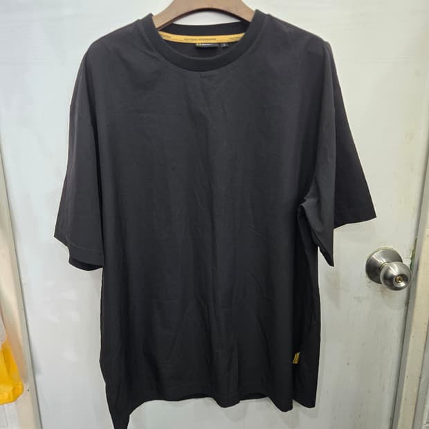 100,L )) 내셔널지오그래픽 반팔티셔츠! 점퍼 재질~