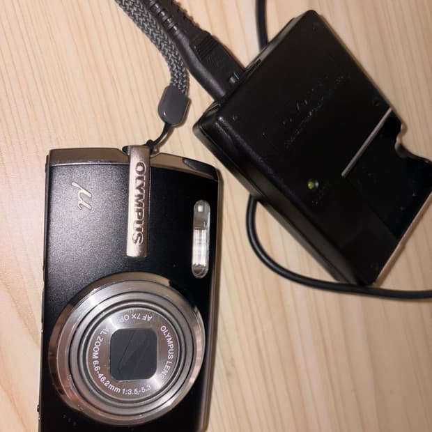 디카 올림푸스 뮤 1010 팝니다