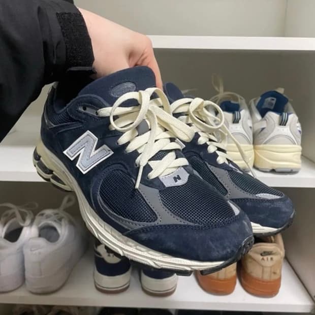 (250)뉴발란스 2002r 이클립스캐슬락 네이비