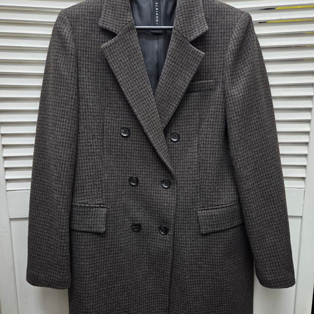 에셀리아 하운드투스체크 더블 코트