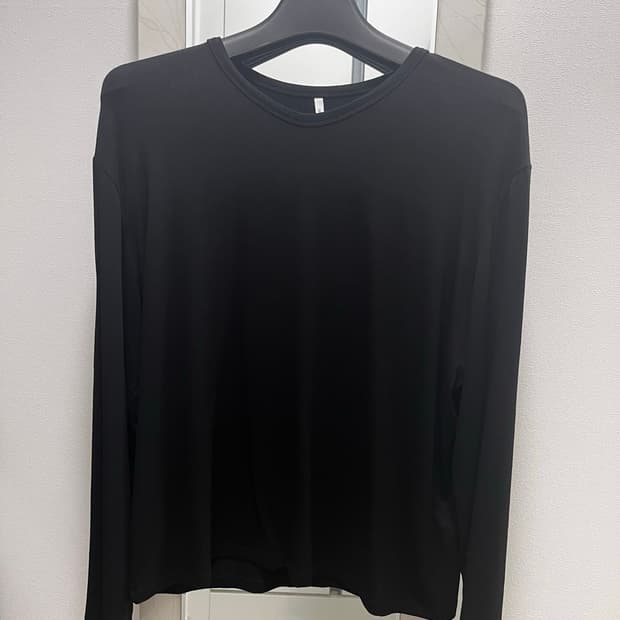 에피센터투어리스트Soft skin V neck long sleeve