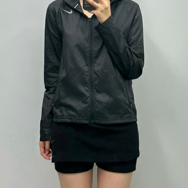 나이키 런닝 블랙 바람막이 
