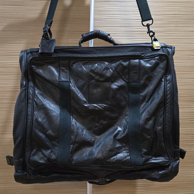 DIOR 트레블 백.