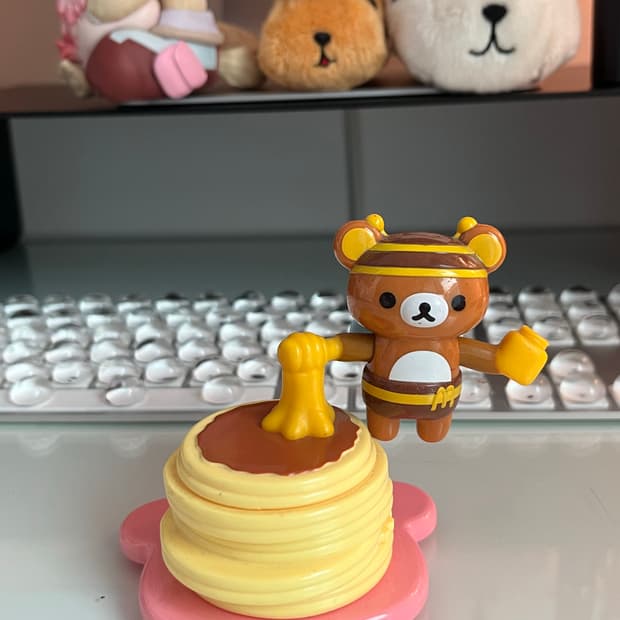 리락쿠마 핫케이크 피규어