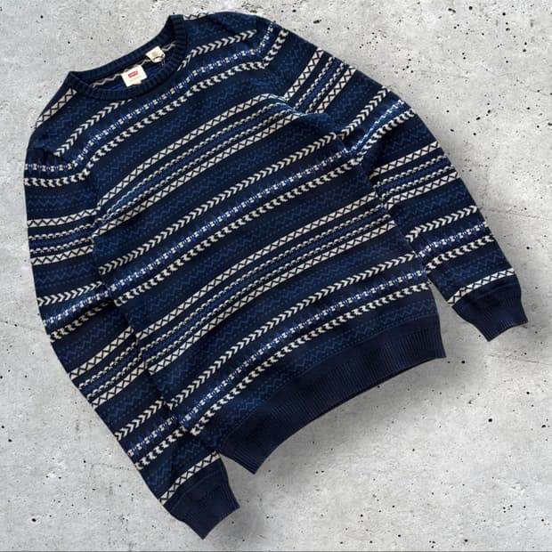 [M] 리바이스 네이비 패턴 니트 스웨터 D151