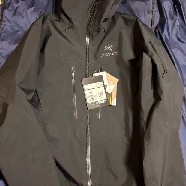 아크테릭스 알파 sv 자켓 신품