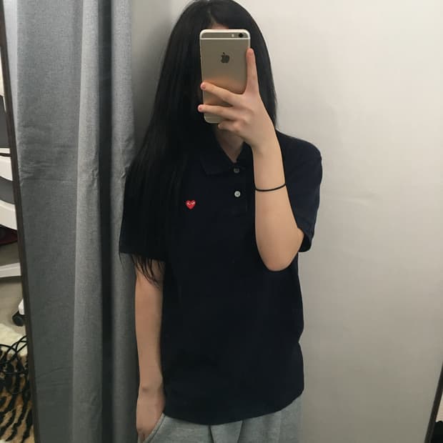 [정품]꼼데가르송 플레이 레드 하트 폴로셔츠 네이비 L