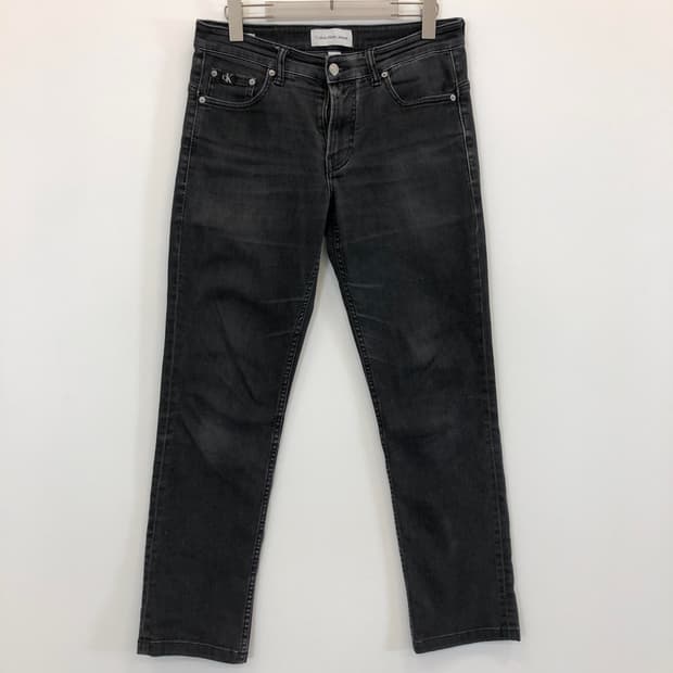 ck 캘빈클라인 레더패치 Body핏 블랙데님 30 인치