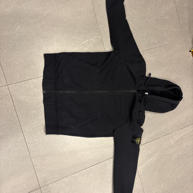 스톤 아일랜드 후드집업