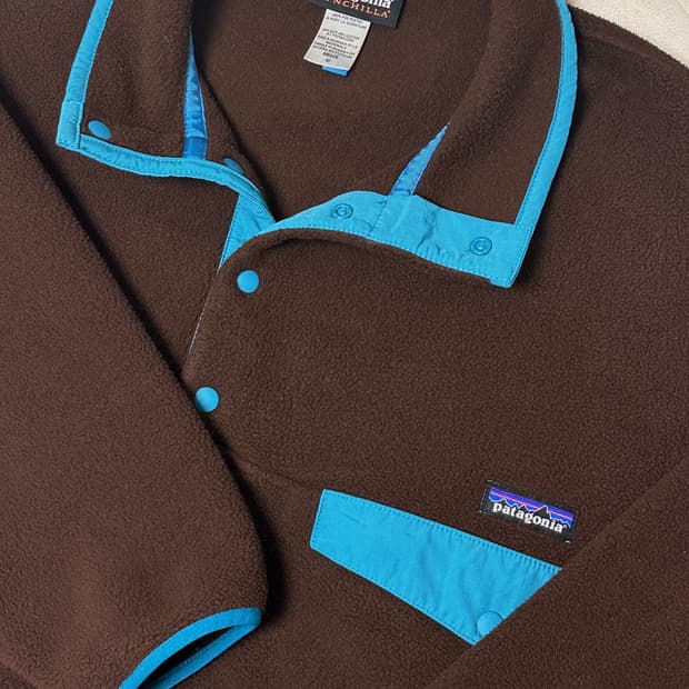 파타고니아 신칠라 브라운 블루