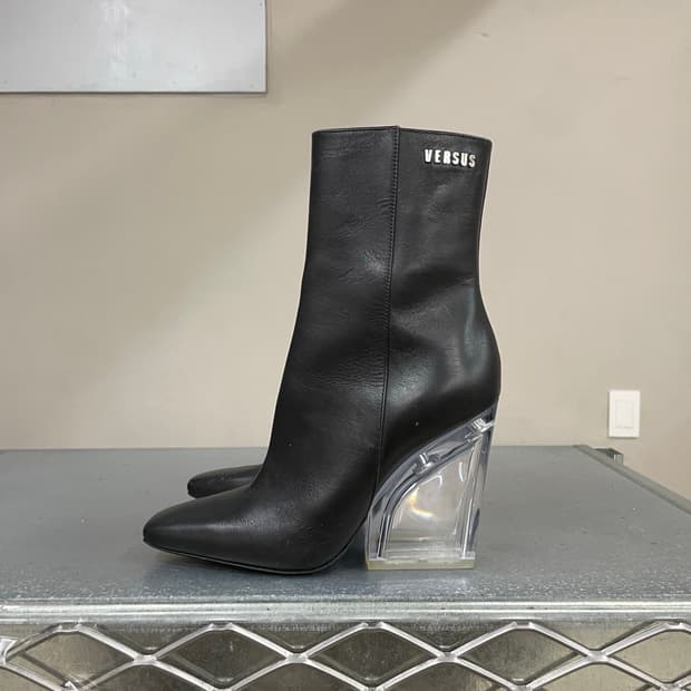 베르수스 베르사체 크리스털 블록 힐 Eu36