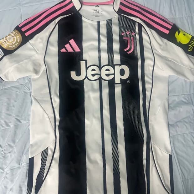 유벤투스 유니폼 25-26 클럽월드컵 버전 일디즈 마킹