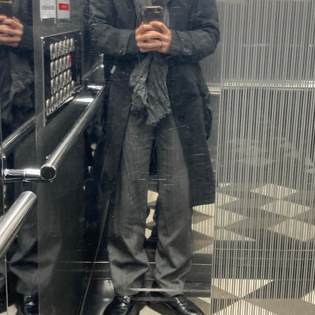 언더커버 16aw 울 절개 트라우저