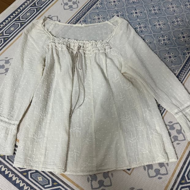 일본 빈티지 아이보리 레이스 블라우스