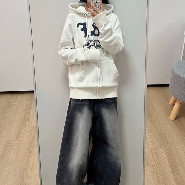 아베크롬비 타이거 자수로고 화이트 후드집업