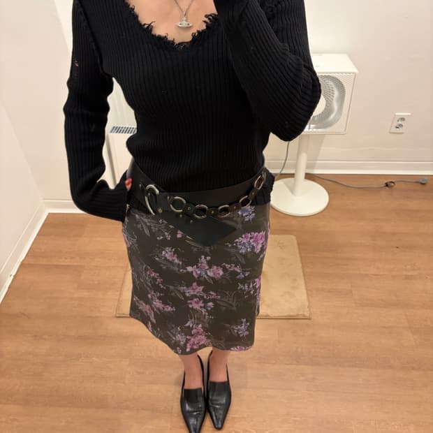 라벤더 플로럴 미디 스커트