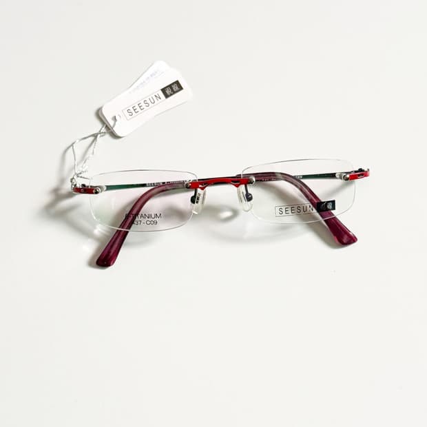 SEESUN 레드 티타늄 스퀘어 무테 프레임 빈티지 안경