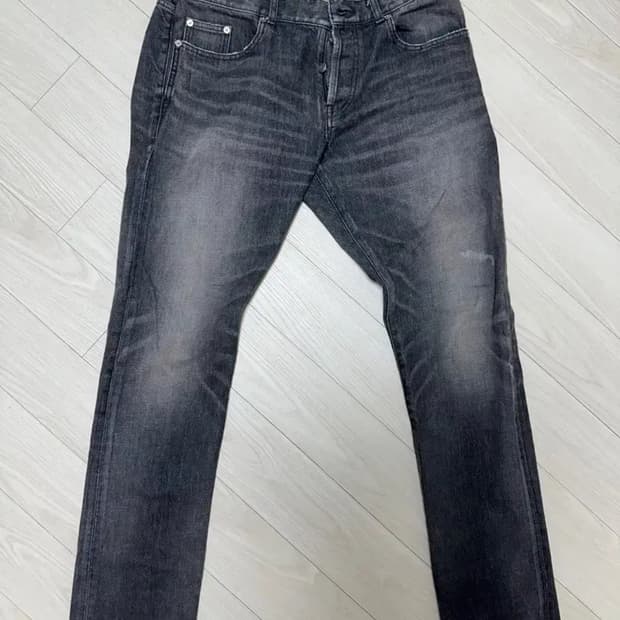 [34] SAINT LAURENT 블랙 빈티지 워싱 데님