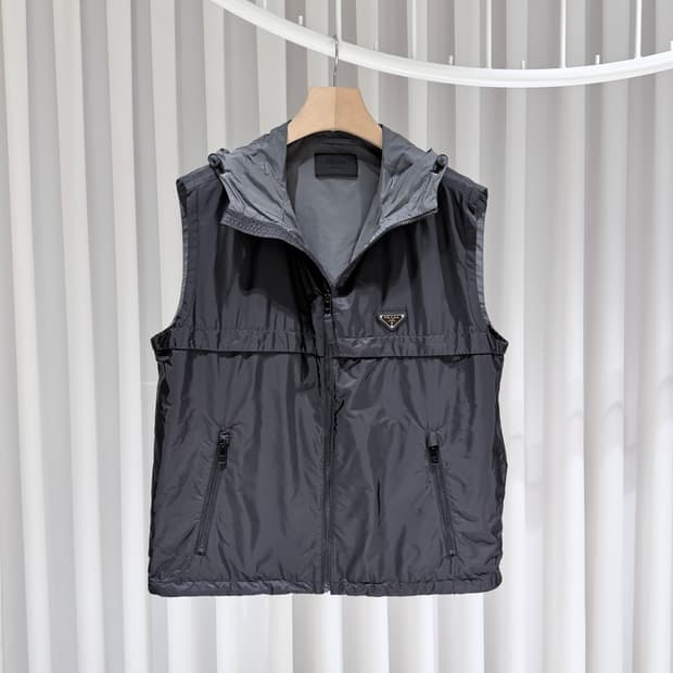 52 / 프라다 로고 리나일론 조끼 바람막이