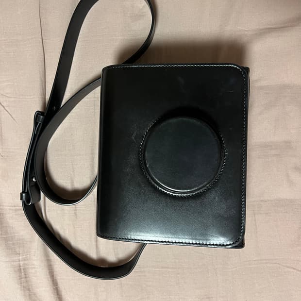 르메르 카메라백 블랙 라지