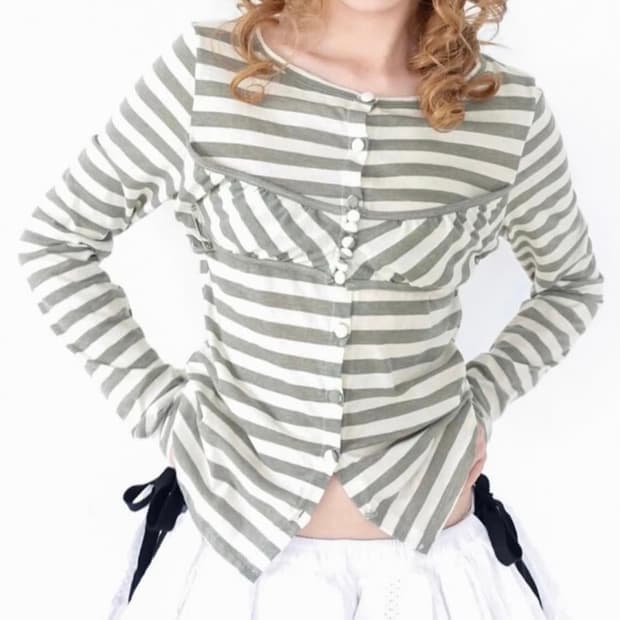 샵페어리 스트라이프 버튼가디건 카키