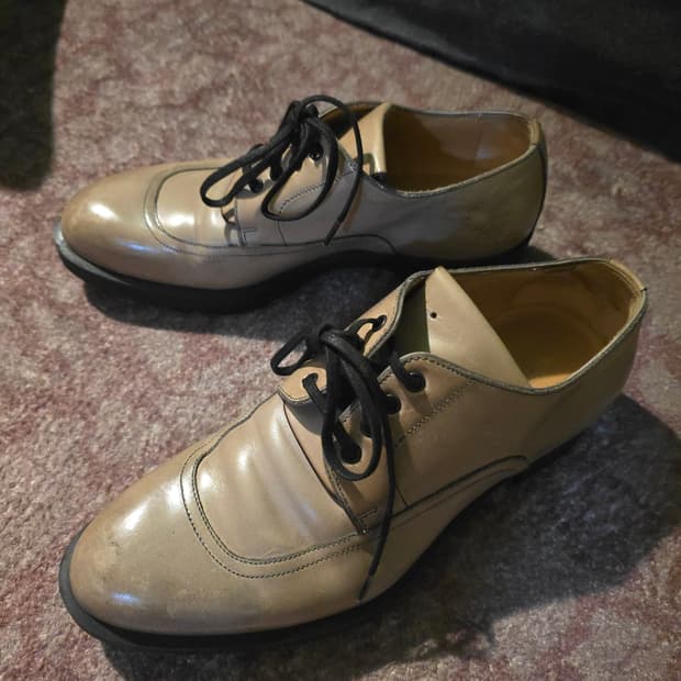 에르메스 레이스업 로퍼