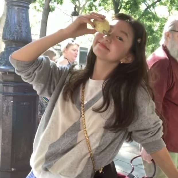 더바넷 아가일 니트 스웨터