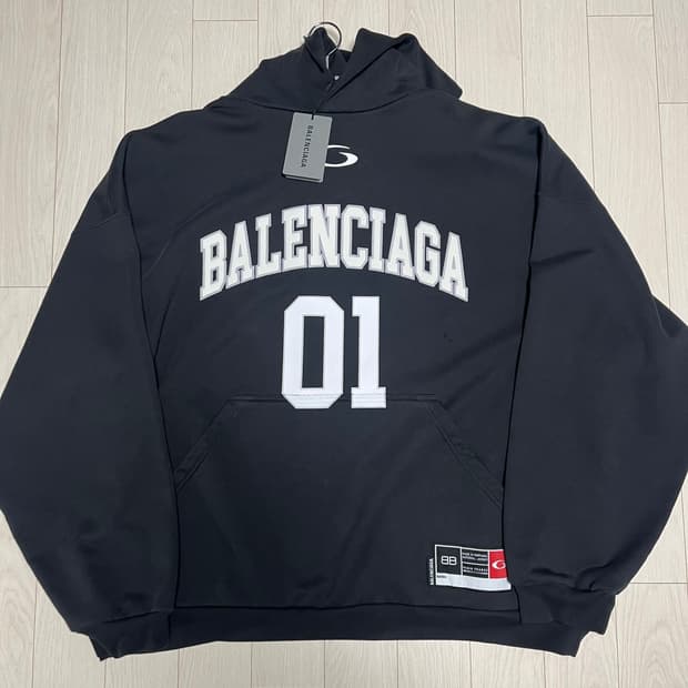 발렌시아가 바스켓볼 후드티